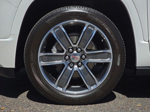 Used 2019 GMC Acadia Denali w/ Technology Package FWD image 45