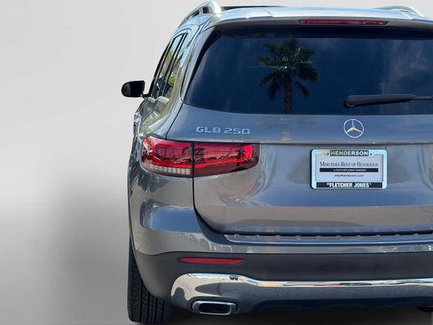 Certified 2022 Mercedes-Benz GLB 250 4MATIC w/ Premium Package Lite image 12