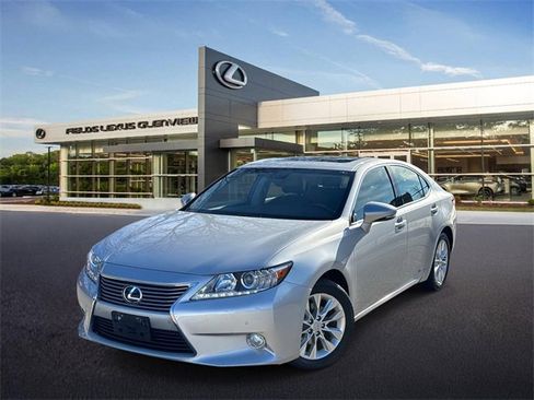 Used 2013 Lexus ES 300h image 1