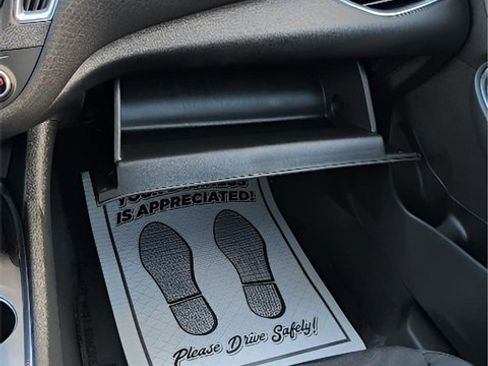 Used 2019 Chevrolet Malibu LT w/ Driver Confidence Package II image 21