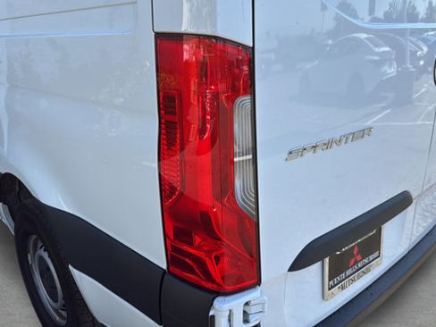 Used 2025 Mercedes-Benz Sprinter 2500 image 29