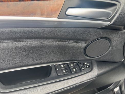 Used 2012 BMW X5 xDrive35i image 16