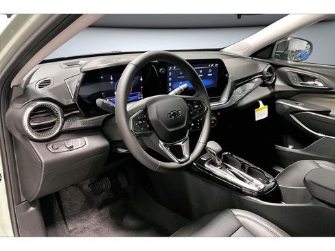 New 2026 Chevrolet Trax ACTIV w/ Sunroof Package image 7