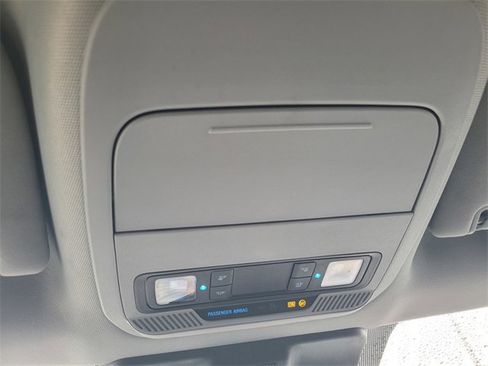 Used 2024 Ford F250 XLT image 22