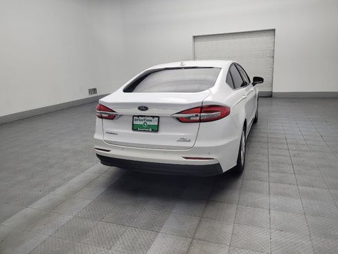 Used 2019 Ford Fusion SE image 9