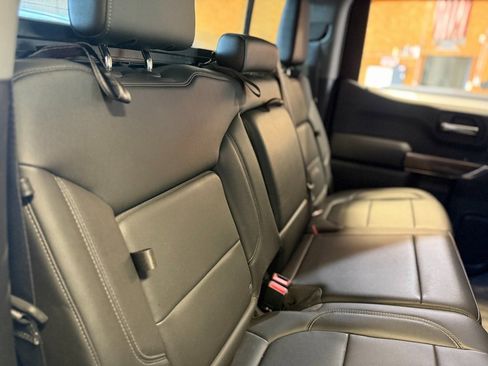 Used 2019 Chevrolet Silverado 1500 LT Trail Boss image 8