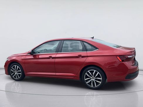Used 2025 Volkswagen Jetta SE FWD image 6