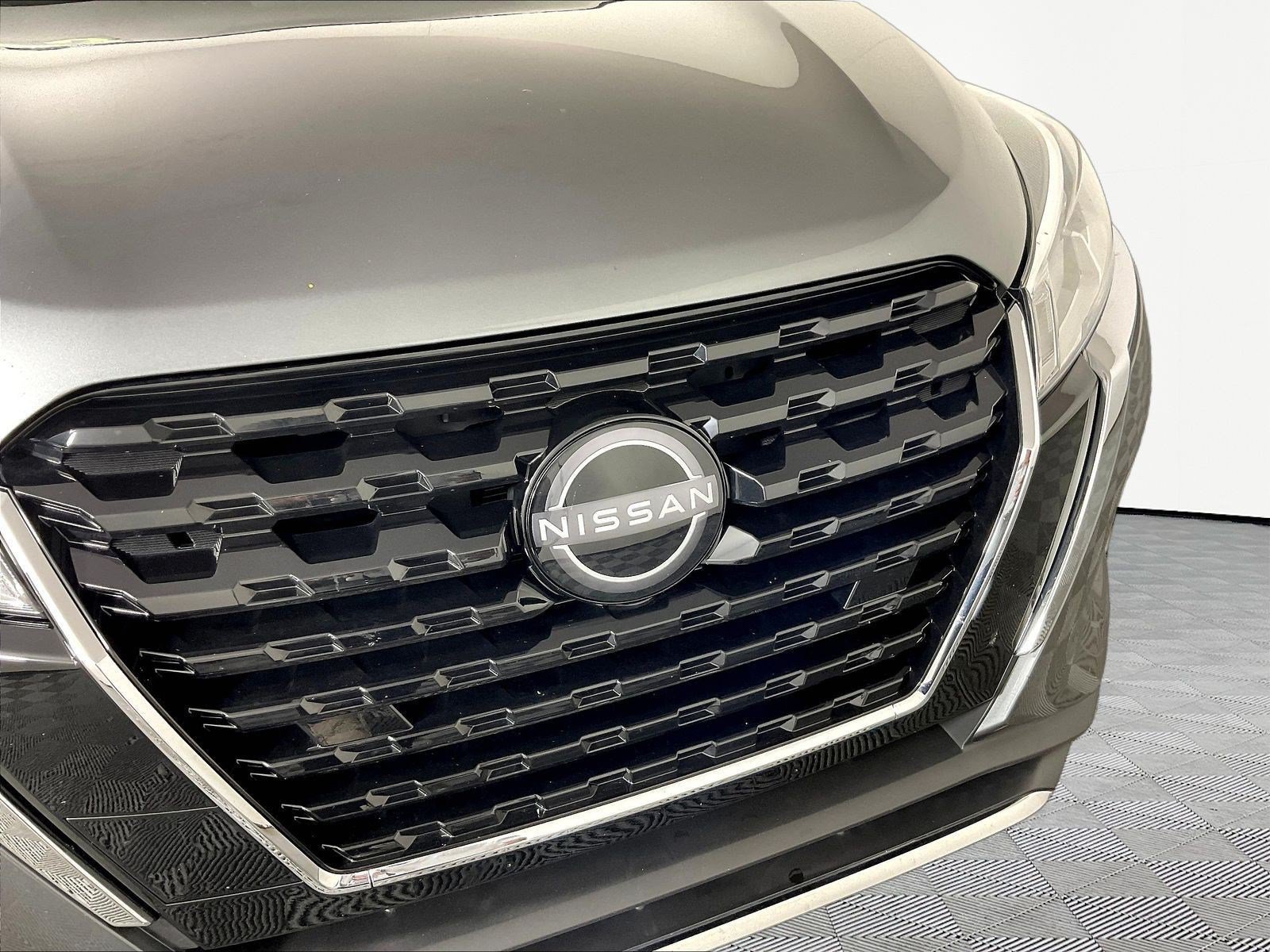 Certified 2023 Nissan Kicks SV FWD image 32