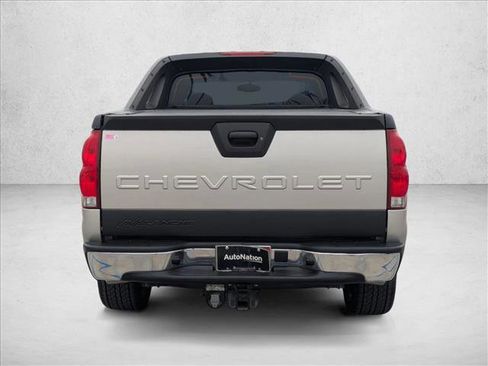 Used 2004 Chevrolet Avalanche 2WD image 7