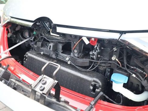 New 2025 Volkswagen ID. Buzz Pro S image 26