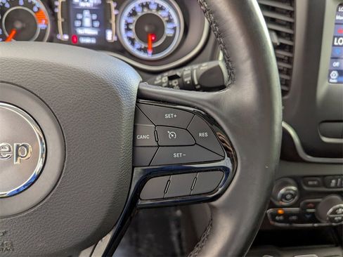 Certified 2020 Jeep Cherokee Latitude Plus image 22