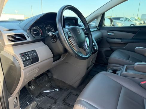 Used 2014 Honda Odyssey EX-L image 2