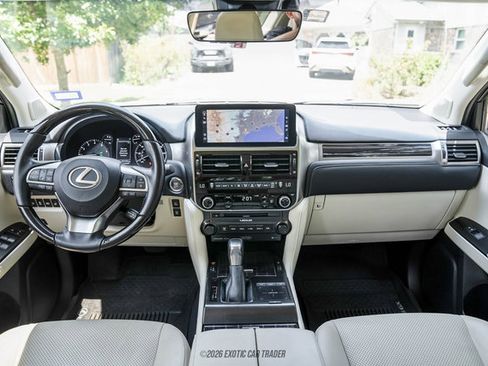 Used 2023 Lexus GX 460 Luxury w/ Sport Design Package AWD/4WD image 30