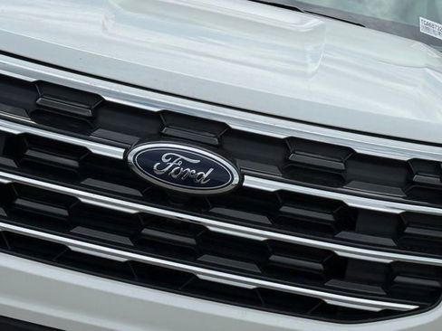 Used 2026 Ford Explorer Active w/ Active Comfort Package AWD/4WD image 3