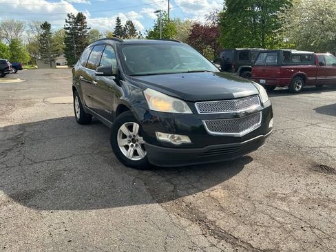 Used 2009 Chevrolet Traverse LT AWD/4WD image 1