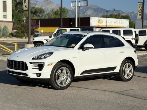 Used 2017 Porsche Macan S AWD/4WD image 2