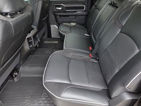 New 2026 RAM 2500 Laramie AWD/4WD image 31