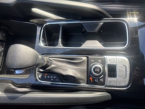 Used 2020 Kia Telluride LX image 23