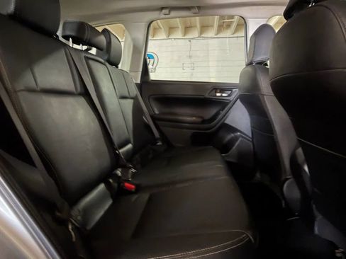 Used 2015 Subaru Forester 2.5i Limited AWD/4WD image 11