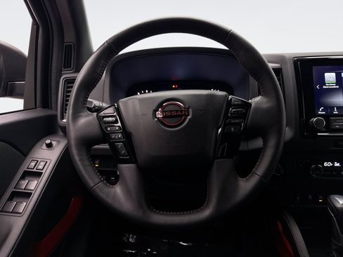 Used 2023 Nissan Frontier PRO-4X w/ Pro Convenience Package AWD/4WD image 12