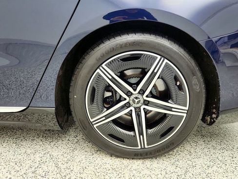 Used 2023 Mercedes-Benz EQS 580 4MATIC Sedan image 9