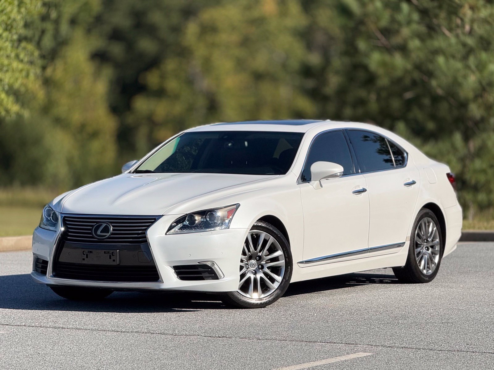 Used 2017 Lexus LS 460 w/ Comfort Package RWD image 8