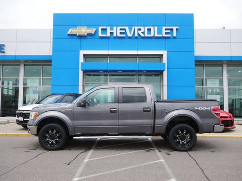 Used 2013 Ford F150 XLT w/ XLT Chrome Pkg AWD/4WD image 2