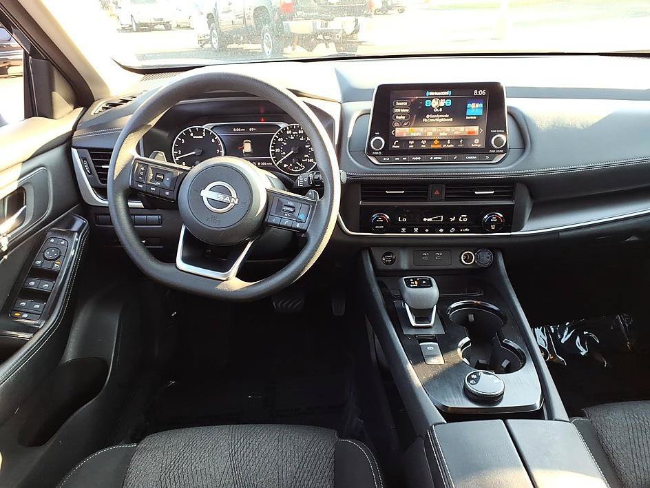 Used 2024 Nissan Rogue SV AWD/4WD image 21
