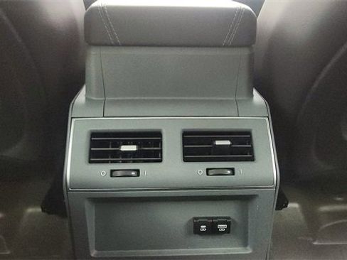 Used 2024 INEOS Grenadier Fieldmaster Edition image 40