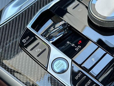 New 2026 BMW X5 M60i w/ Executive Package image 25