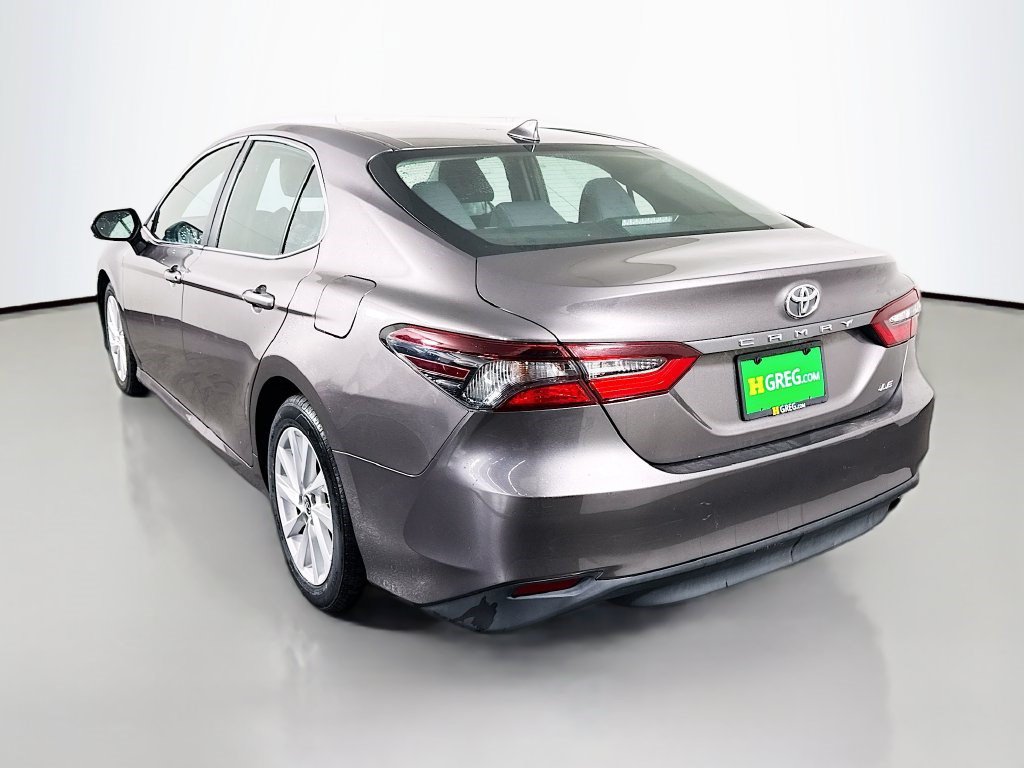 Used 2022 Toyota Camry LE FWD image 7