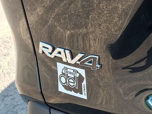 Used 2024 Toyota RAV4 XLE FWD image 30
