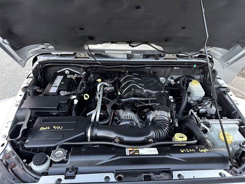 Used 2012 Jeep Wrangler Unlimited Sahara w/ Dual Top Group image 34