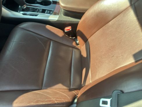 Used 2015 Acura TLX w/ Technology Package FWD image 6