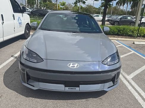 Used 2023 Hyundai Ioniq 6 Limited RWD image 2