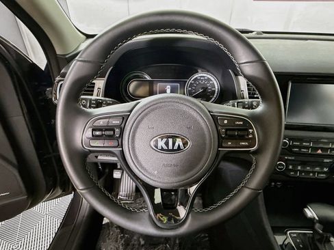 Used 2018 Kia Niro EX w/ EX Touring Graphite Edition FWD image 19