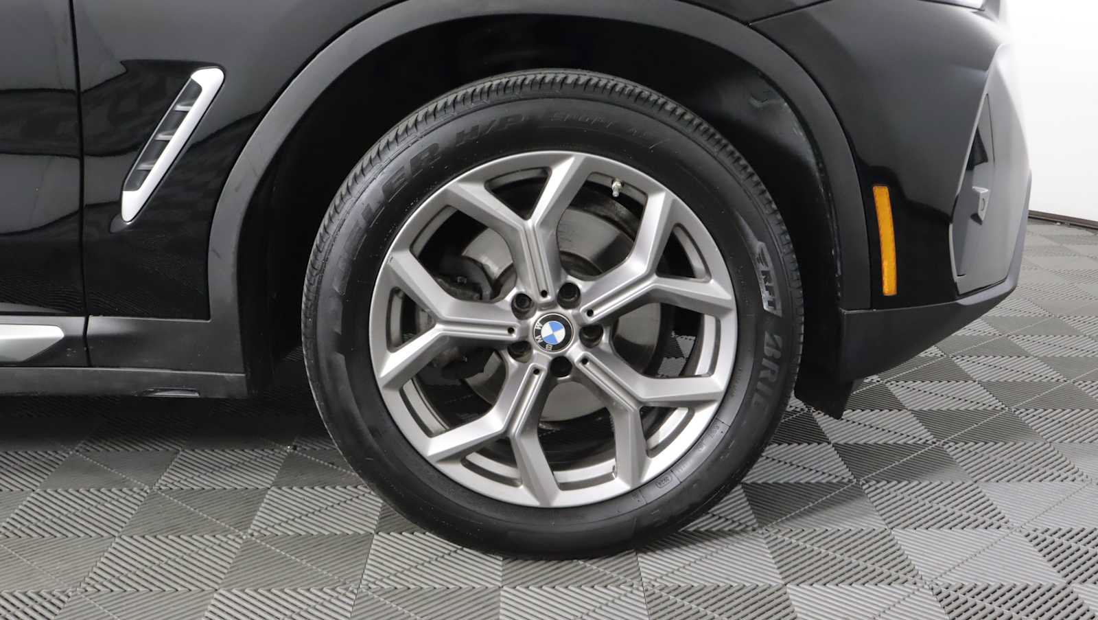 Used 2024 BMW X3 xDrive30i w/ Convenience Package AWD/4WD image 7