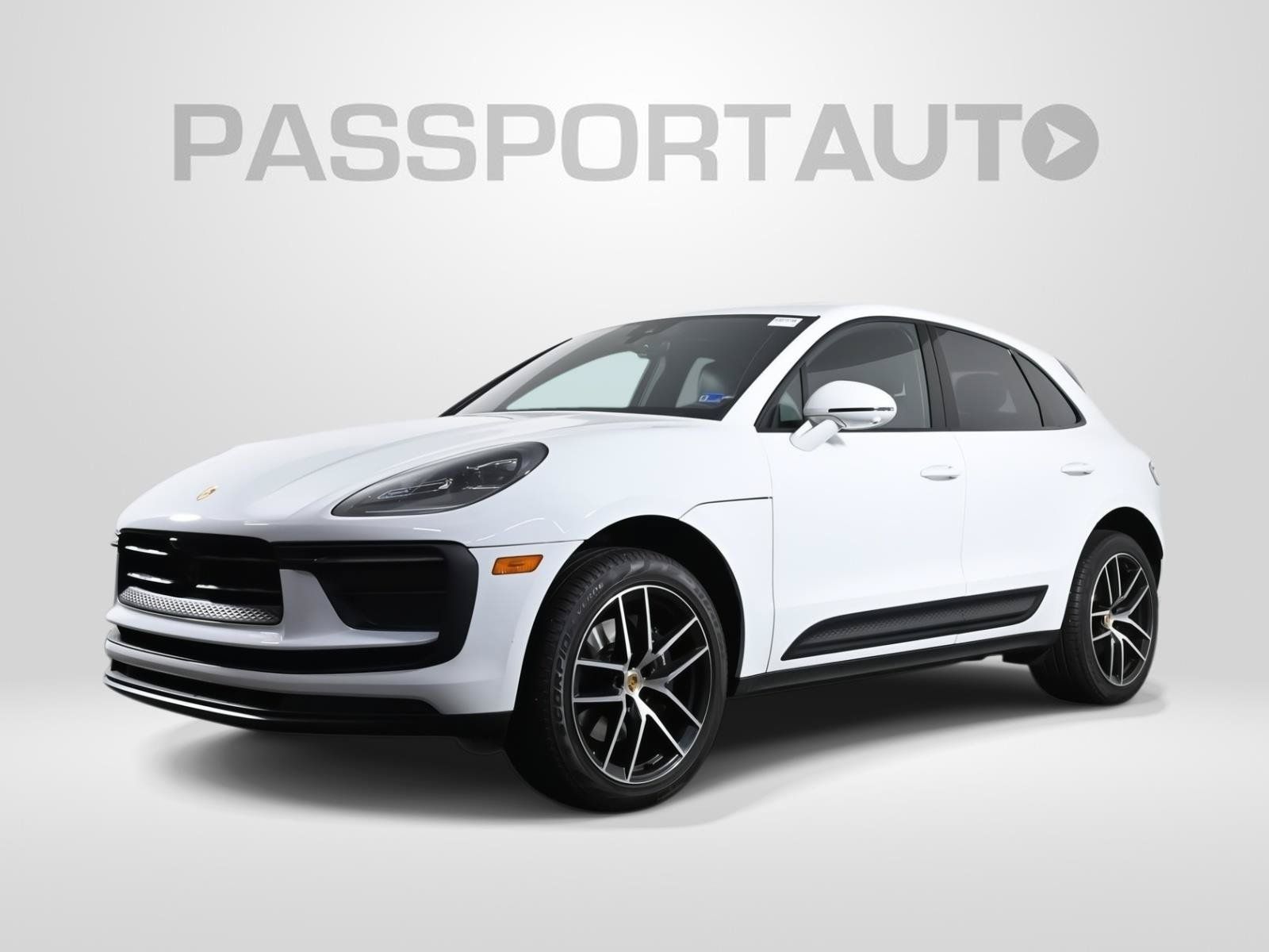 Used 2024 Porsche Macan Turbo AWD/4WD image 1