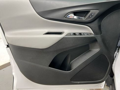 Used 2024 Chevrolet Equinox LS FWD image 20