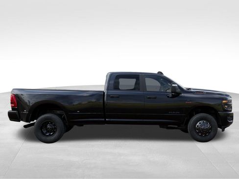 New 2026 RAM 3500 Big Horn AWD/4WD image 21