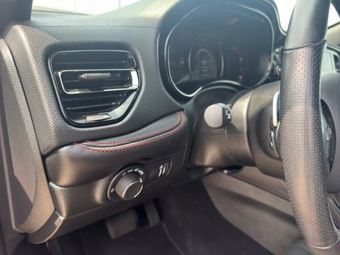 Used 2025 Dodge Durango GT AWD/4WD image 15
