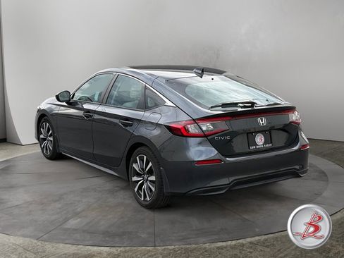 Used 2024 Honda Civic EX-L image 5