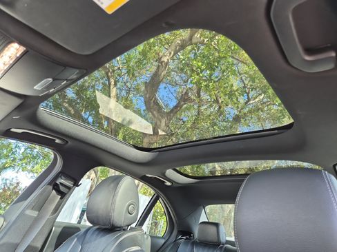 Used 2022 Mercedes-Benz E 350 E 350 w/ Driver Assistance Package image 21