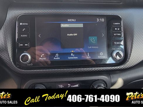 Used 2021 Nissan Kicks SV image 24