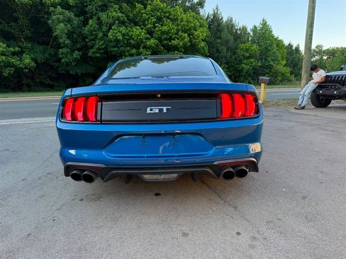 Used 2018 Ford Mustang GT RWD image 6