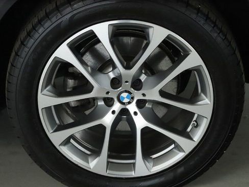 Certified 2024 BMW X5 xDrive40i w/ Premium Package image 40