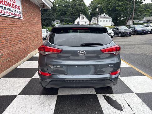 Used 2017 Hyundai Tucson SE w/ SE Popular Package 02 AWD/4WD image 9