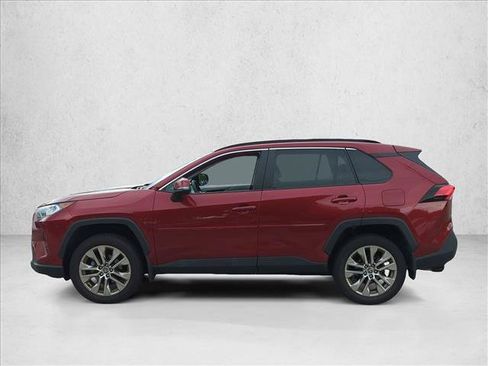 Used 2021 Toyota RAV4 XLE Premium AWD/4WD image 8