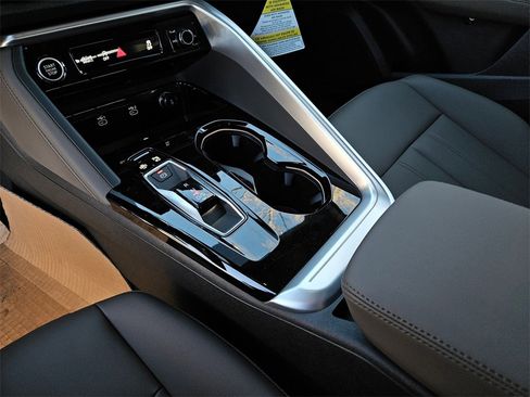 New 2025 Audi Q5 Premium Plus image 14