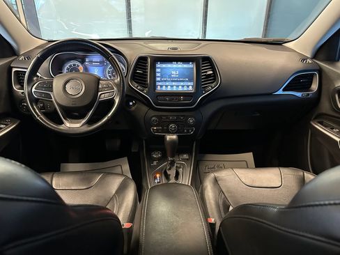 Used 2021 Jeep Cherokee Latitude Lux w/ Sun & Sound Group AWD/4WD image 9